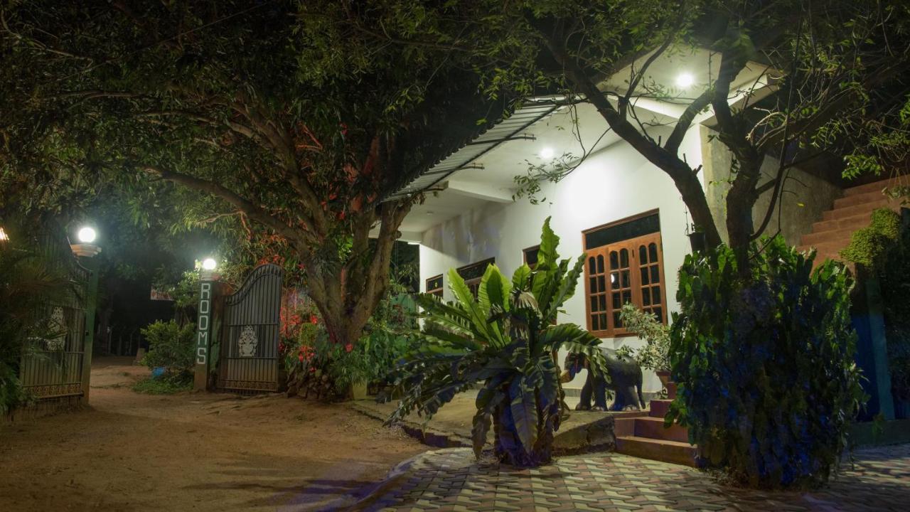 The King'S Garden Resort Dambulla Exterior photo